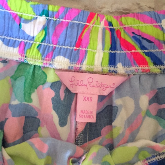 Lilly Pulitzer Katia Shorts Havin A Blast size XXS - Picture 3 of 4